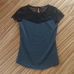 2/$20 [NWOT] RW&CO Lace Detail Top